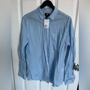 NWT Men's H&M Light Blue Button Down Shirt M